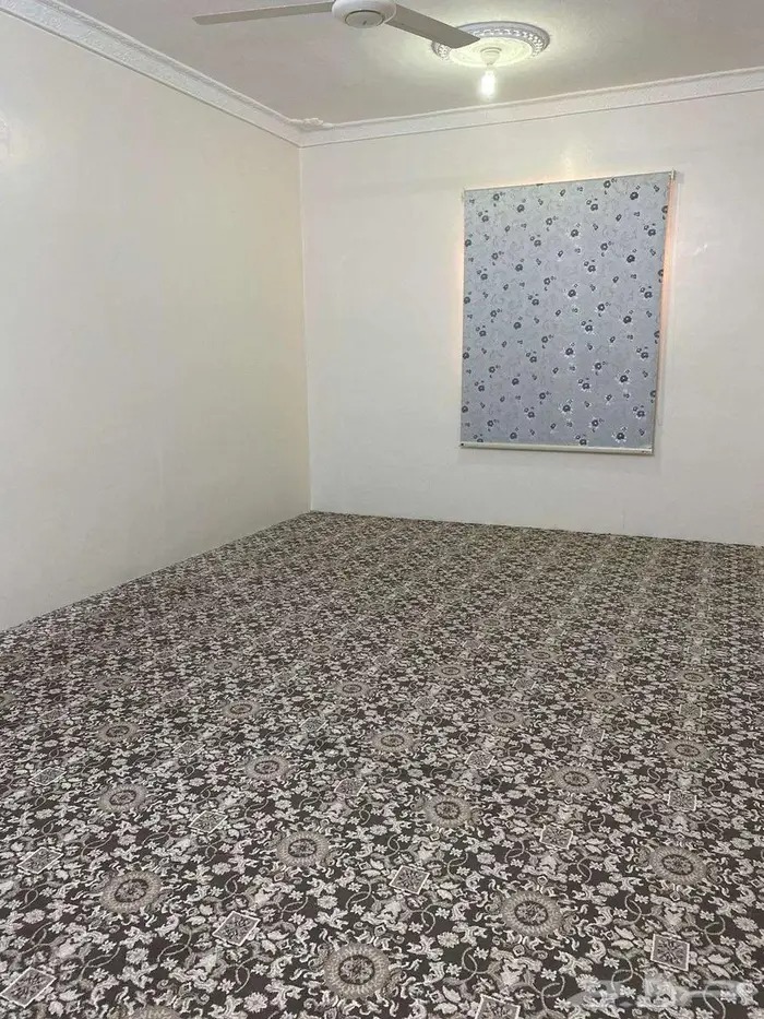بيع عمارة في مهد الذهب دور فوق وشقتين