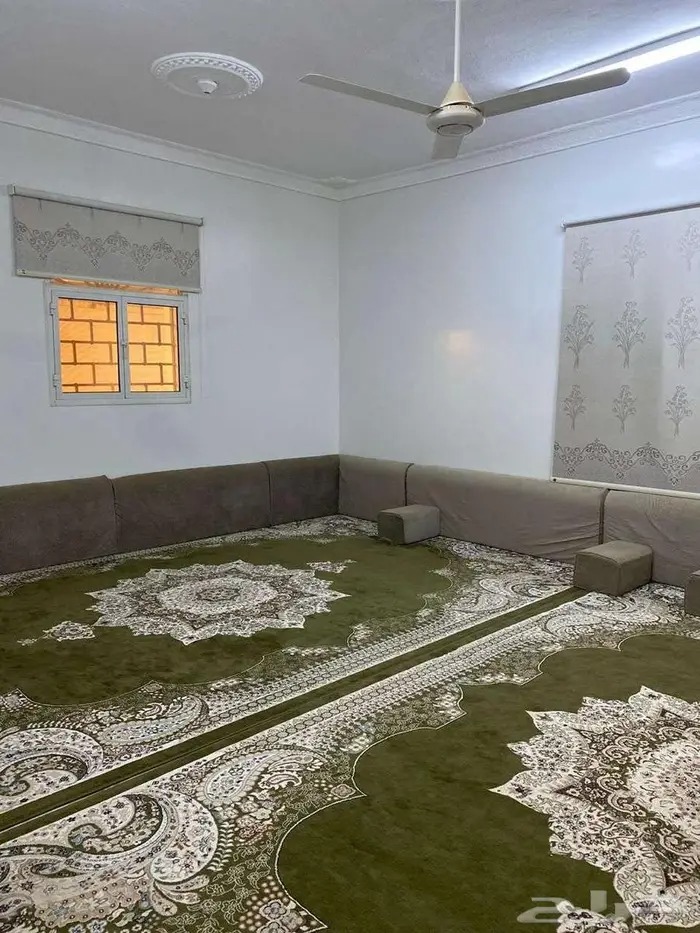 بيع عمارة في مهد الذهب دور فوق وشقتين